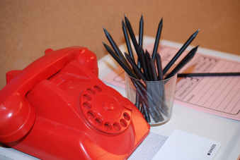 téléphone rouge