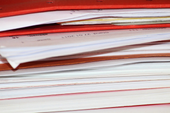 pile de feuilles et documents